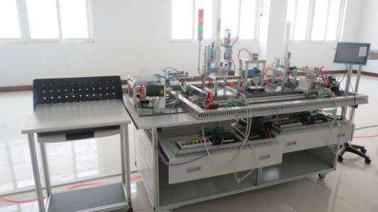 機電的未來發展模式是怎么樣的？煙臺機電學校正在講解