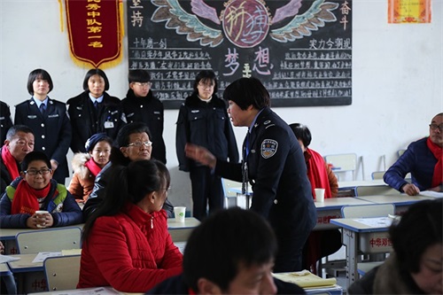 傳遞正能量！山東東營金盾司法學校隆重舉行期末表彰大會暨家長會